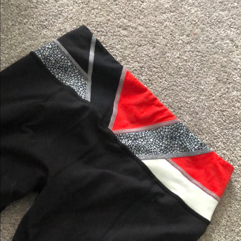 Straight leg reversible lululemon leggings